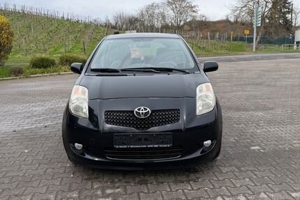 Toyota Yaris 166.000 km 2.300 &euro; Bad kreuznach 55545
