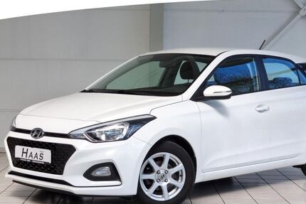 Hyundai i20 74.195 km 11.390 &euro; Prüm OT Niederprüm 54595