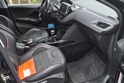Peugeot 2008 75.000 km 10.000 &euro; Lübeck 23566