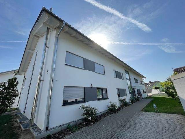 4-Zimmer Wohnung mit Wintergarten, BJ 2020 4 zimmer