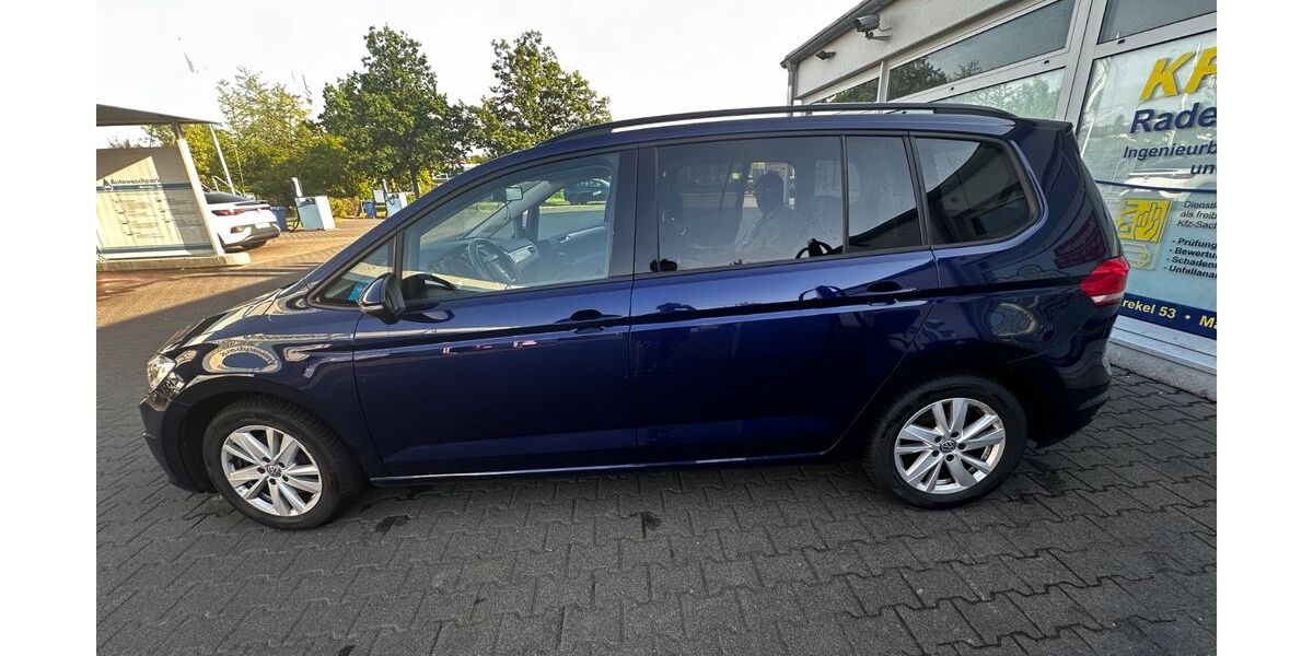 VW Touran 200.402 km 17.850 &euro; Marburg 35039