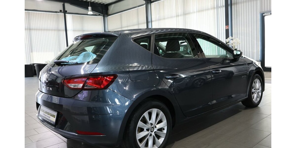 Seat Leon 1.6 TDI STYLE / NAVI-PLUS+APPLE+ANDROID 111.000 km 14.555 &euro; Hamm 59077