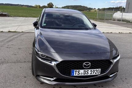 Mazda 3 32.000 km 29.490 &euro; Palling 83349