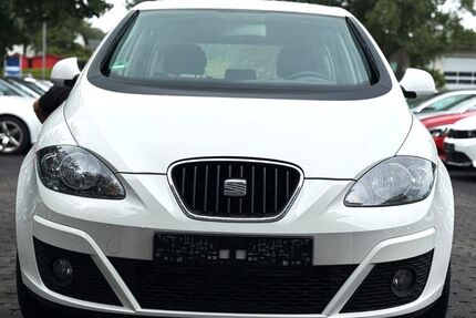 Seat Altea 107.804 km 4.995 &euro; Eschenburg - Hirzenhain Bahnhof 35713