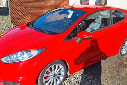 Ford Fiesta 160.000 km 10.000 &euro; Burg-Reuland 04790