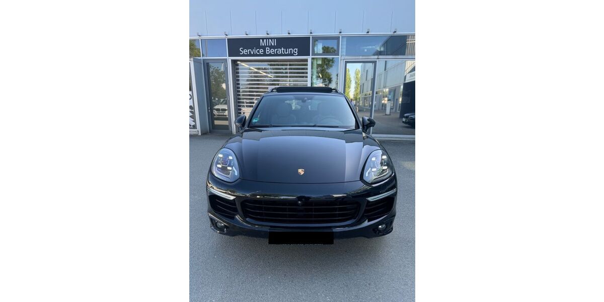 Porsche Cayenne 72.000 km 48.900 &euro; München 80807