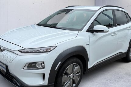 Hyundai KONA 25.410 km 21.470 &euro; Weil am Rhein 79576
