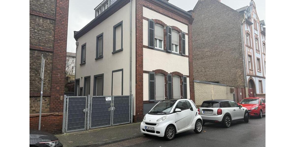 Saniertes Stadthaus FFM-Höchst-Nähe Bahnhof 4 zimmer