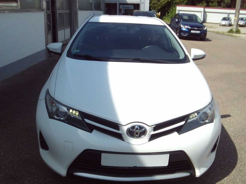 Toyota Auris 195.530 km 5.990 € Landensberg 89361