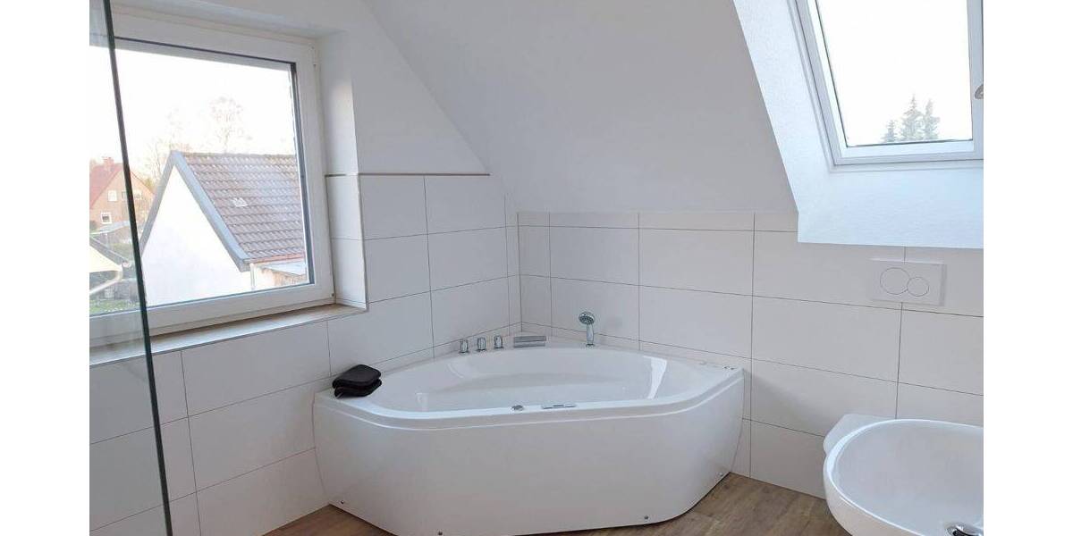 Einfamilienhaus Schortens Heidmühle - 5 Zimmer, 106 m&sup2;, 1.400&euro; | Angebot:26840710