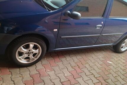Dacia Logan 116.000 km 2.700 &euro; Westoverledingen 26810