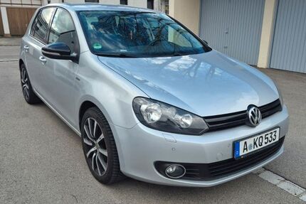 VW Golf 183.000 km 5.400 &euro; Augsburg 86179