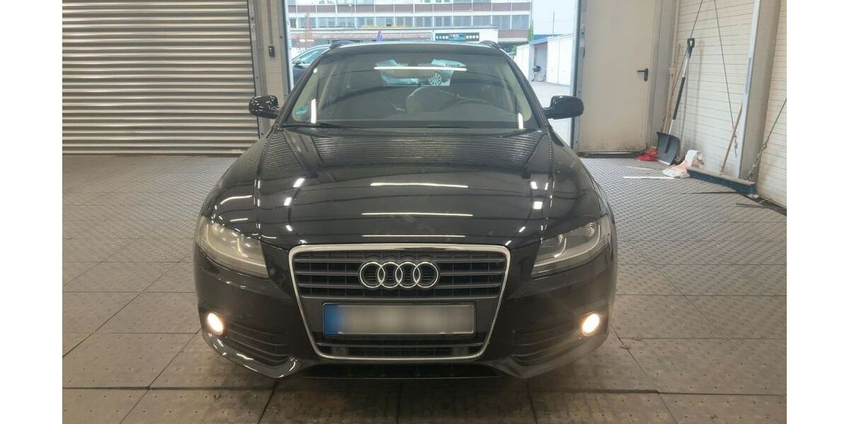 Audi A4 89.953 km 12.490 &euro; Taucha 04425
