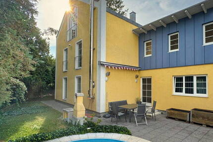 Großzügiges Einfamilienhaus mit Pool - ruhige, zentrale Lage in Dorfen 7 zimmer