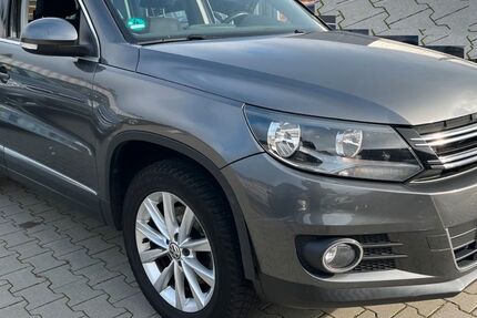 VW Tiguan 149.990 km 10.900 € Bannewitz 01728
