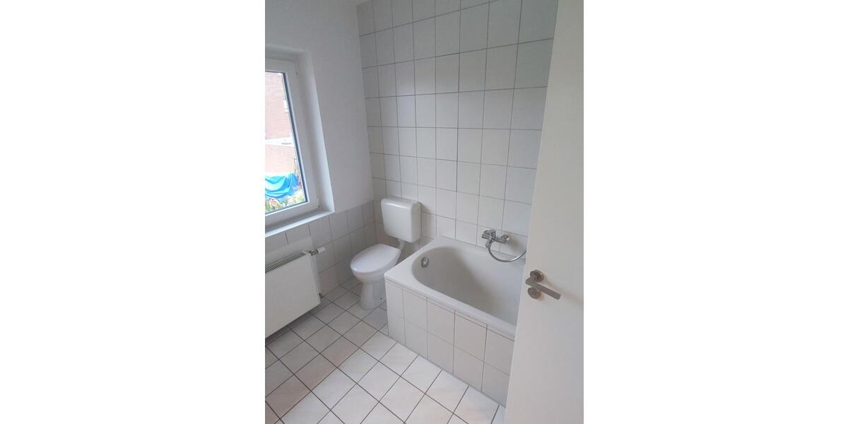 Etagenwohnung Rheinberg - 4 Zimmer, 100 m&sup2;, 950&euro; | Angebot:26323591