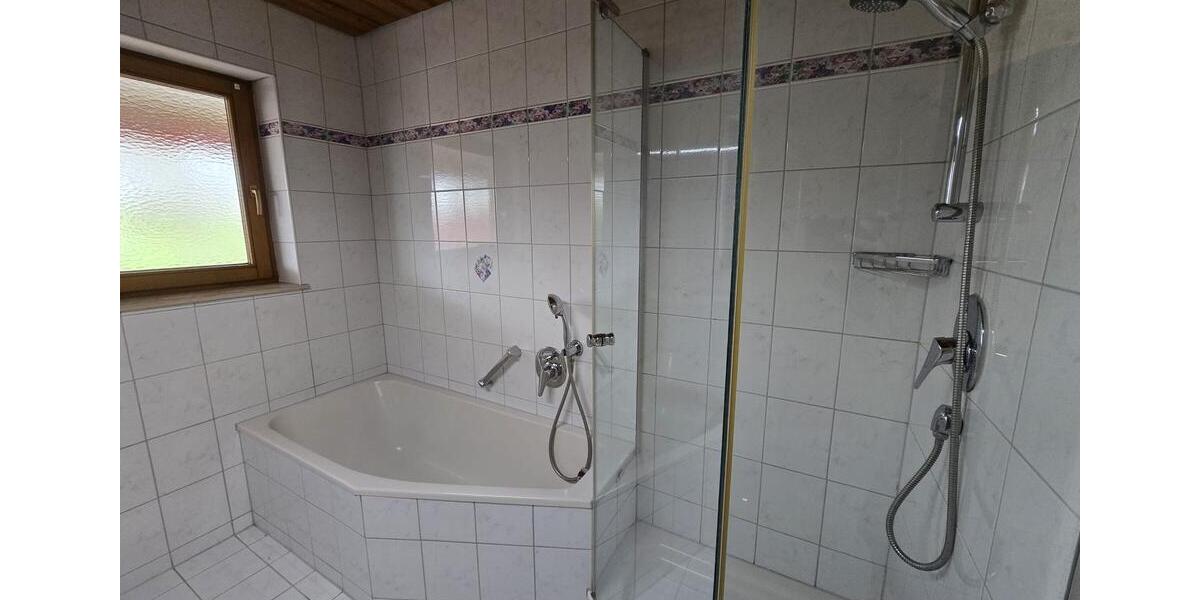 Erdgeschoßwohnung Bad Waldsee - 3 Zimmer, 76 m&sup2;, 600&euro; | Angebot:26265998