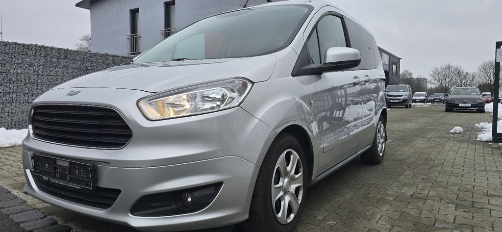 Ford Tourneo Courier 92.000 km 6.690 &euro; Augsburg 86167