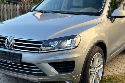 VW Touareg 187.980 km 22.450 € Poing 85586