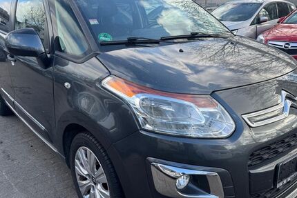 Citroen C3 Picasso 180.000 km 3.650 € Hamburg 22043