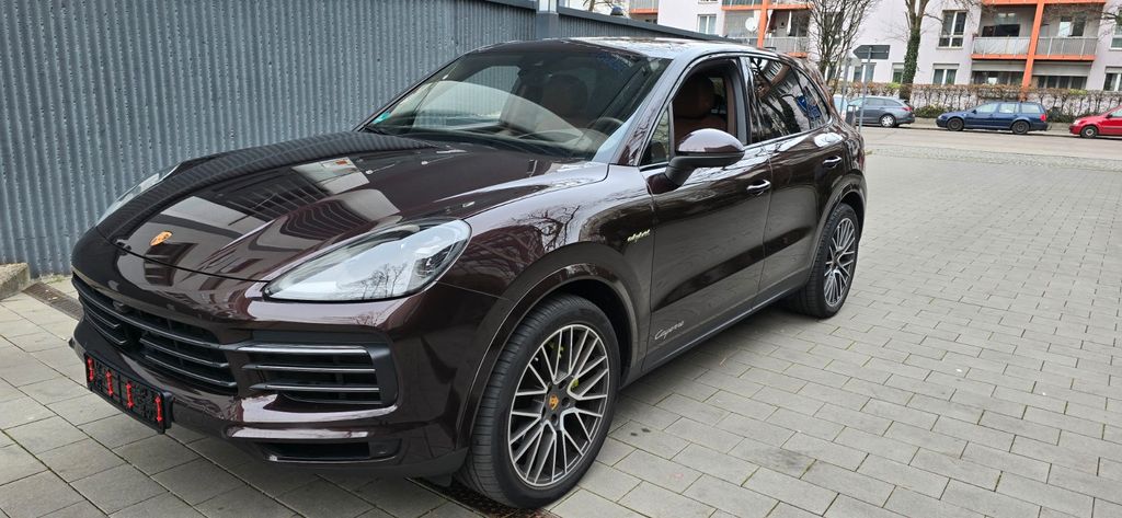 Porsche Cayenne 47.900 km 74.777 &euro; München 80689
