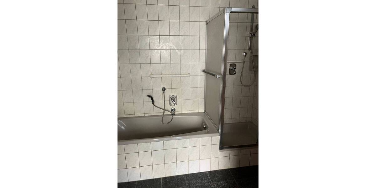 Etagenwohnung Karlsruhe Daxlanden - 2 Zimmer, 90 m&sup2;, 950&euro; | Angebot:26064554