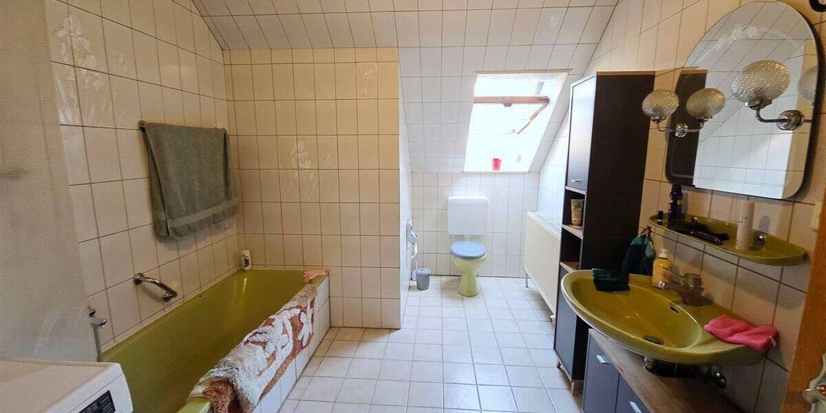 Reihenendhaus Poppenhausen Kützberg - 7 Zimmer, 179 m&sup2;, 429.000&euro; | Angebot:26777843