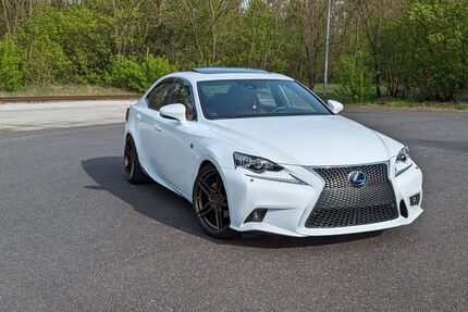 Lexus IS 300 89.700 km 22.999 € Neuzelle 15898
