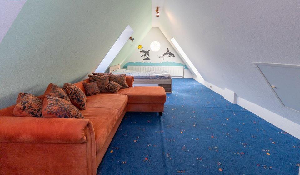 Einfamilienhaus Wingst - 9 Zimmer, 184 m&sup2;, 360.000&euro; | Angebot:26416082