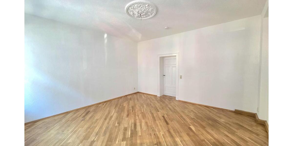 Großzügige 1-Zimmer-Wohnung mit Parkettfußboden und Tageslichtbad! - Erdgeschoßwohnung Leipzig Stötteritz | Angebot:25417118