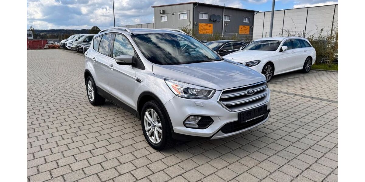 Ford Kuga 100.339 km 10.490 &euro; Bad Wurzach 88410