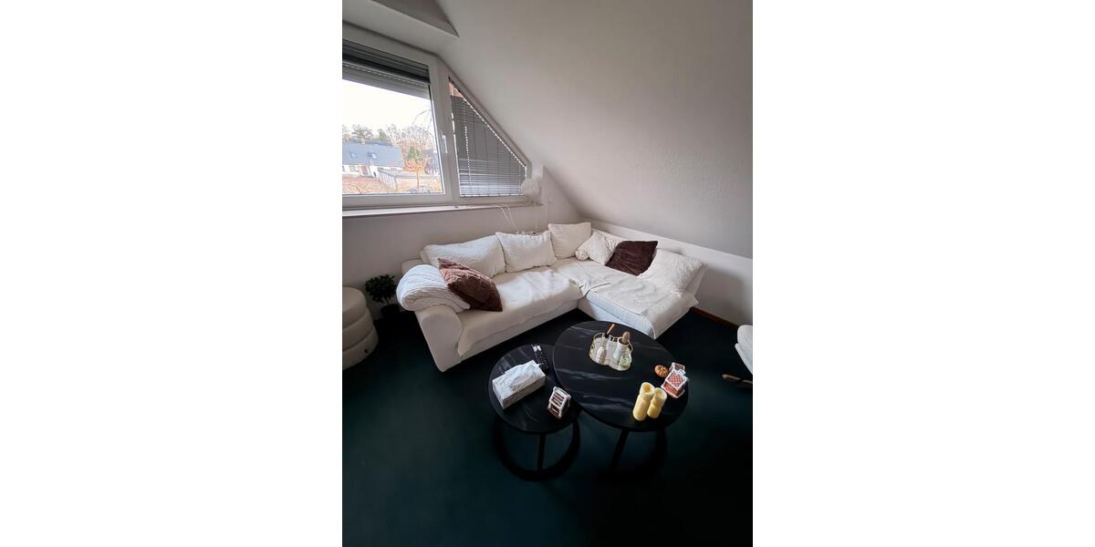 Dachgeschoßwohnung Isernhagen - 2.5 Zimmer, 70 m&sup2;, 650&euro; | Angebot:25227026