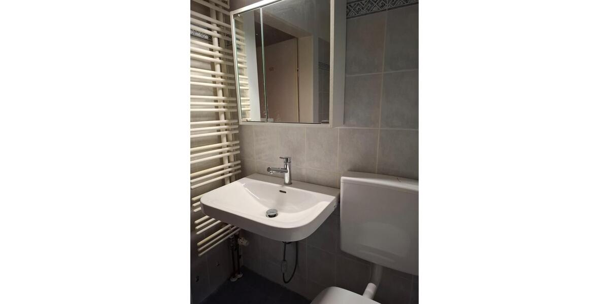 Etagenwohnung Cadolzburg - 2 Zimmer, 65 m&sup2;, 680&euro; | Angebot:26233587