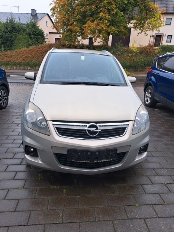 Opel Zafira 123.067 km 2.300 € Ellscheid 54552