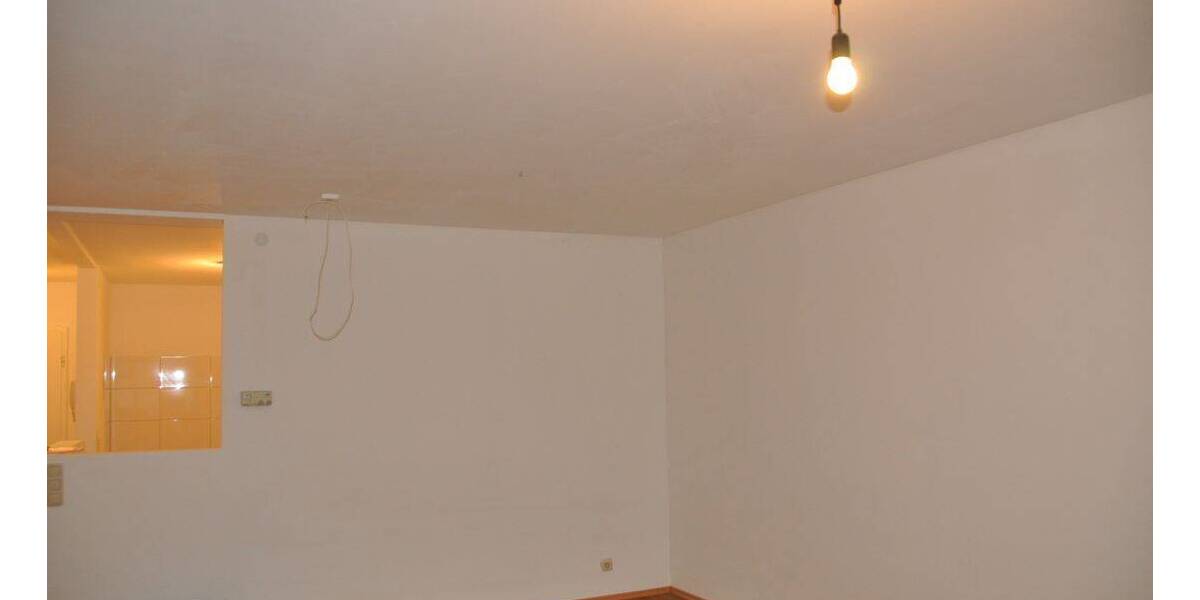Etagenwohnung Aschaffenburg Innenstadt - 2 Zimmer, 81 m&sup2;, 899&euro; | Angebot:26909110