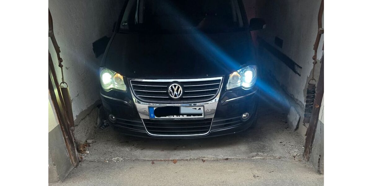 VW Touran 330.000 km 1.199 &euro; Kempten 87437