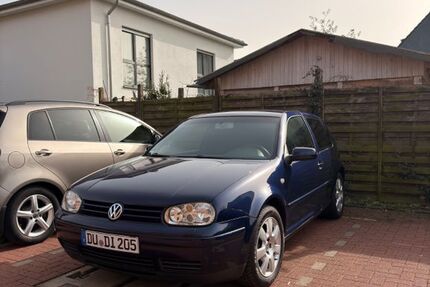 VW Golf 114.000 km 2.700 &euro; Duisburg 47269