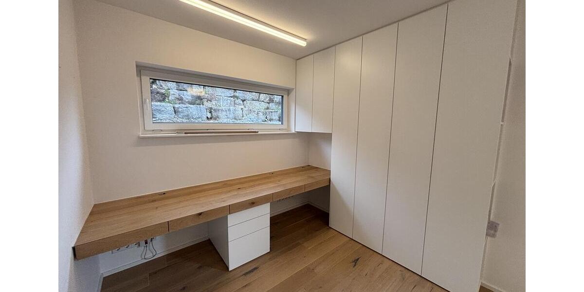 Einfamilienhaus Remshalden - 7 Zimmer, 211 m&sup2;, 3.000&euro; | Angebot:24808098