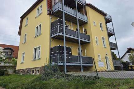 Wohnung zum Kaufen in Weinböhla 140.000 € 64.4 m² 3 zimmer