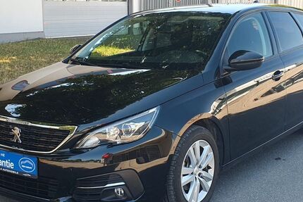 Peugeot 308 123.483 km 9.888 &euro; Kippenheim 77971