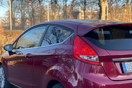 Ford Fiesta 102.000 km 4.500 &euro; Braunschweig 38120