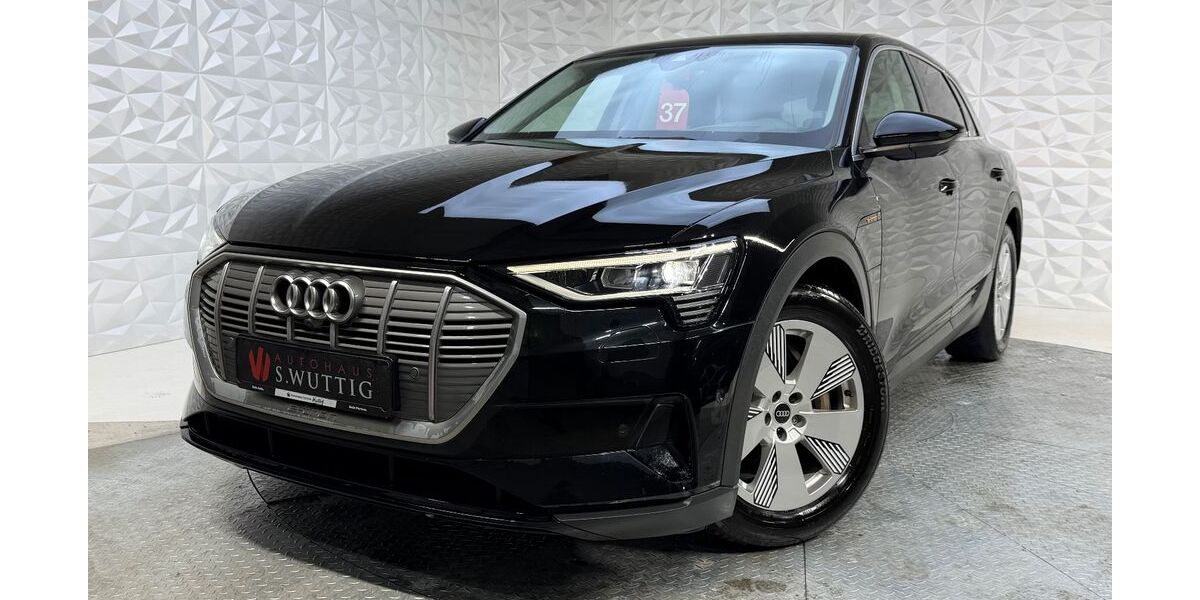 Audi e-tron 70.800 km 30.990 &euro; Bad Langensalza 99947
