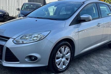 Ford Focus 146.000 km 4.700 &euro; Wiesbaden 65187