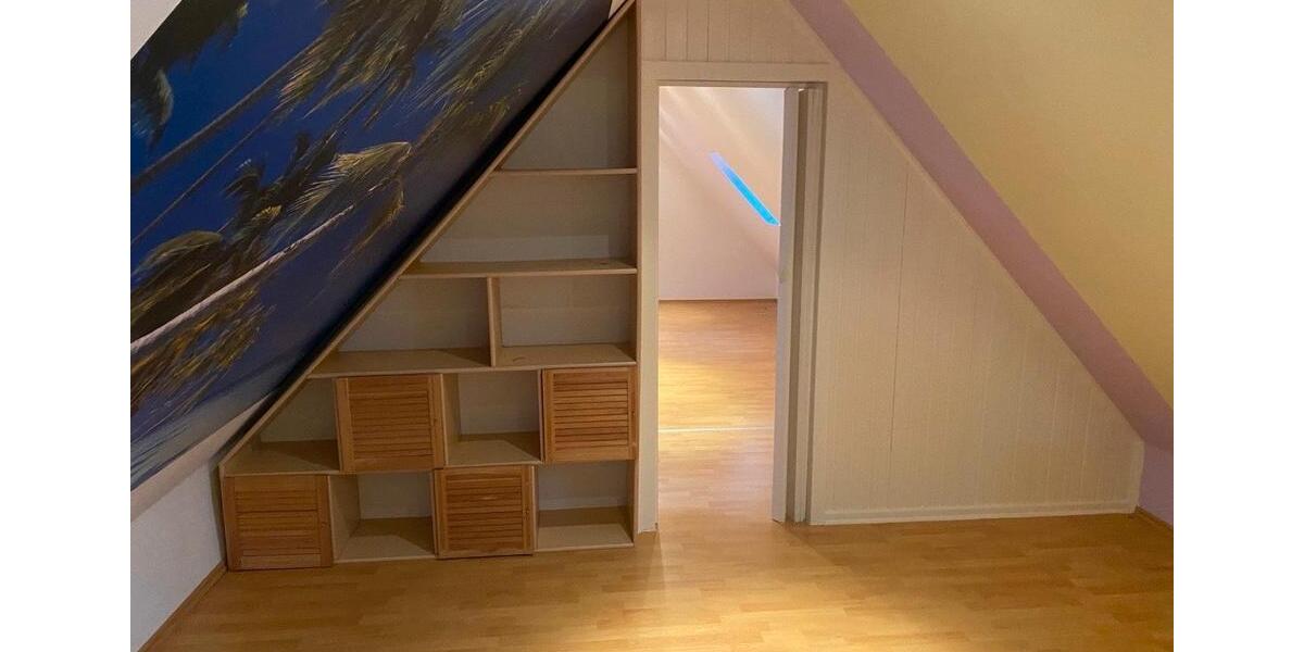 Etagenwohnung Essen (Oldenburg) - 4 Zimmer, 120 m&sup2;, 900&euro; | Angebot:25026842