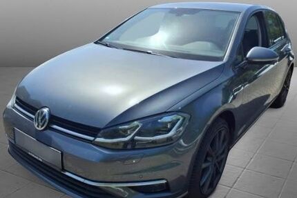 VW Golf 127.486 km 14.890 &euro; Bad Camberg 65520