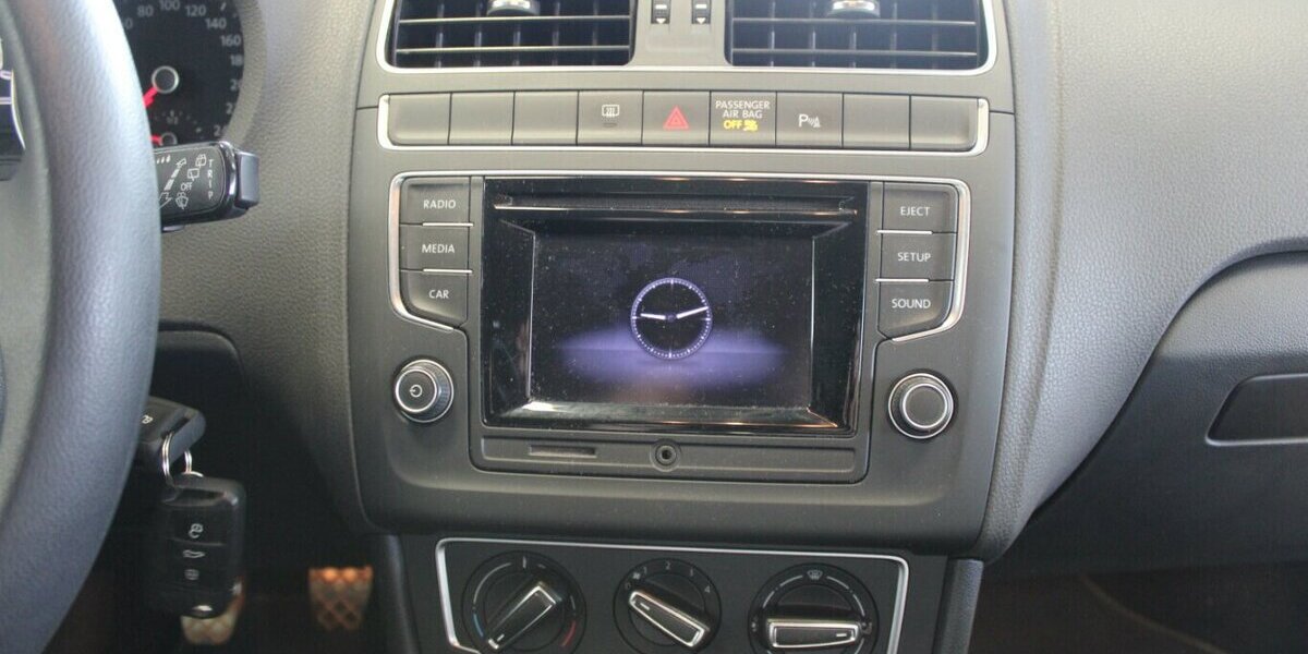 VW Polo 1.0 Comfortline - 1.HAND - 63.370 km 10.980 &euro; Euskirchen 53881