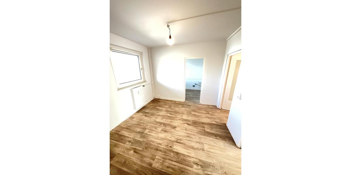 Etagenwohnung Melsdorf - 2 Zimmer, 64 m&sup2;, 499&euro; | Angebot:25592903