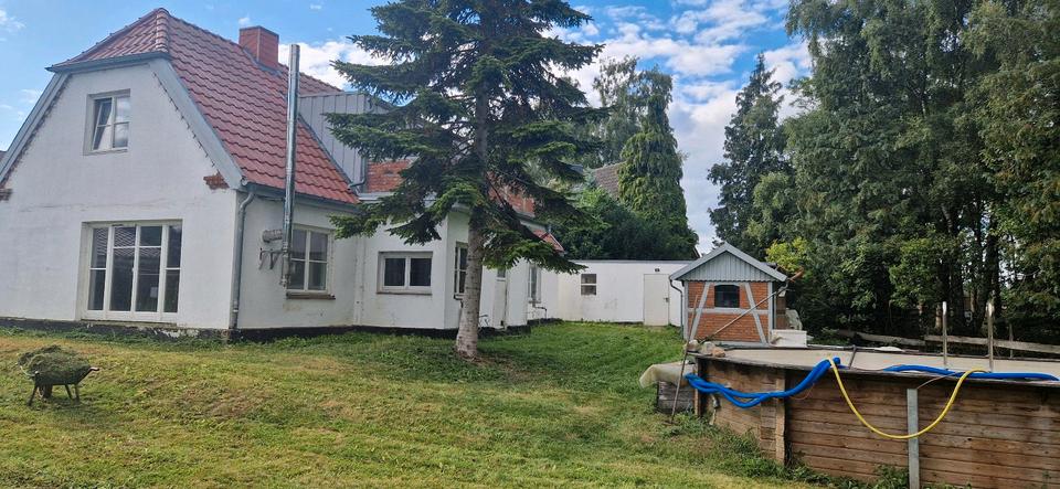 Einfamilienhaus Stockelsdorf - 5 Zimmer, 175 m&sup2;, 310.000&euro; | Angebot:26503504