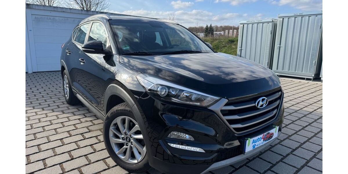 Hyundai TUCSON 153.000 km 12.900 &euro; Friedrichsdorf bei Frankfurt Main 61381