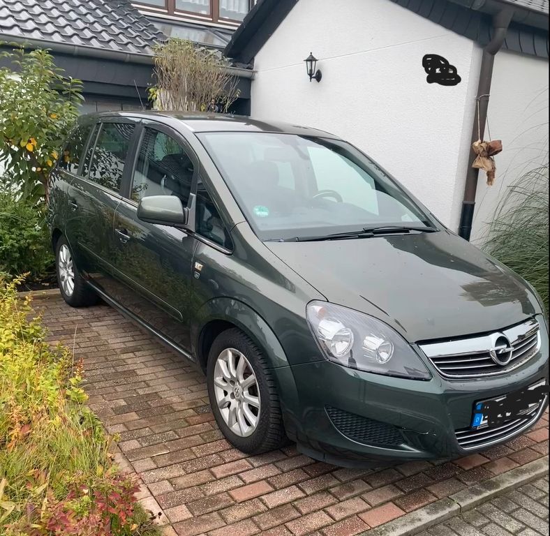 Opel Zafira 120.000 km 4.999 € Essen 45309